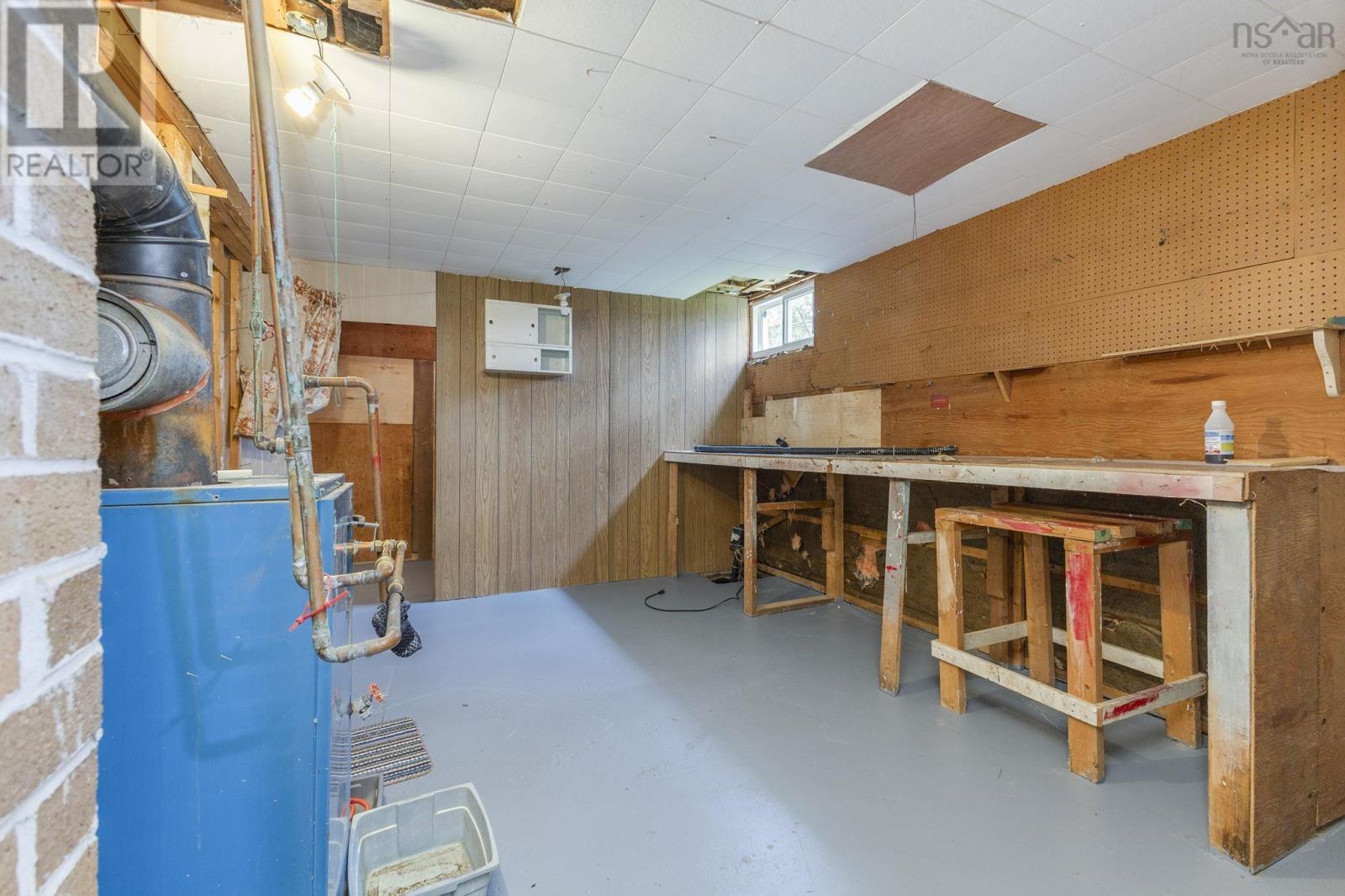 Property 36 of 44 of 301 Faulkland Street