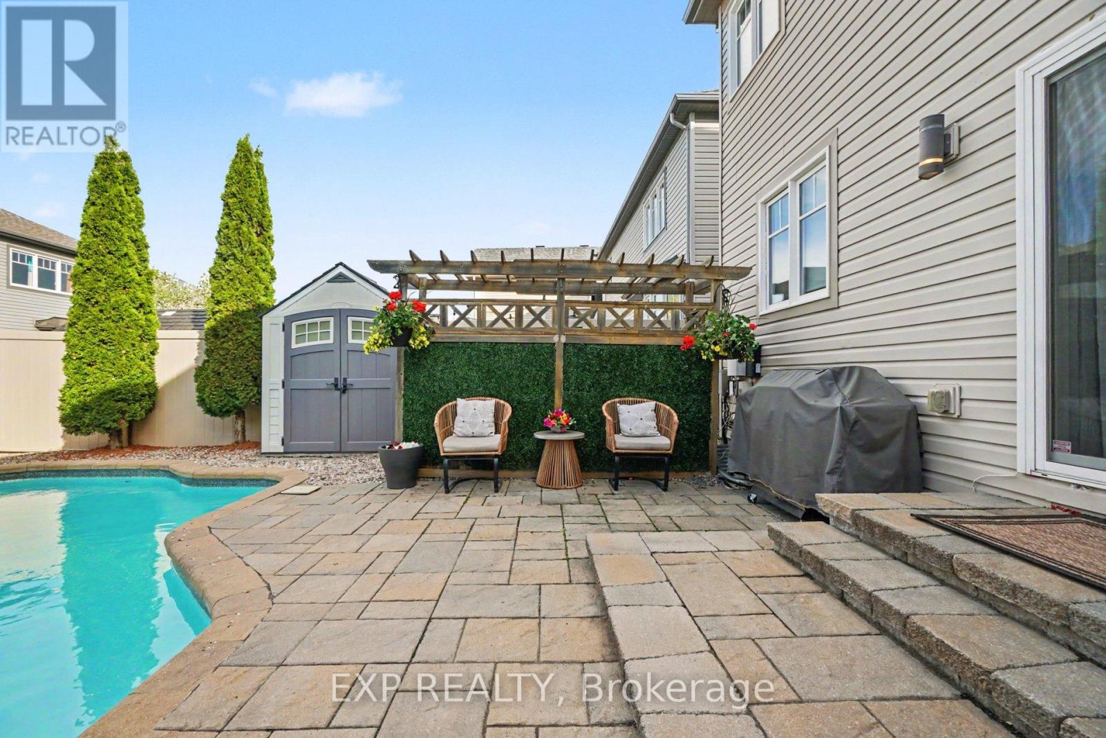 386 ANDALUSIAN CRESCENT - 46