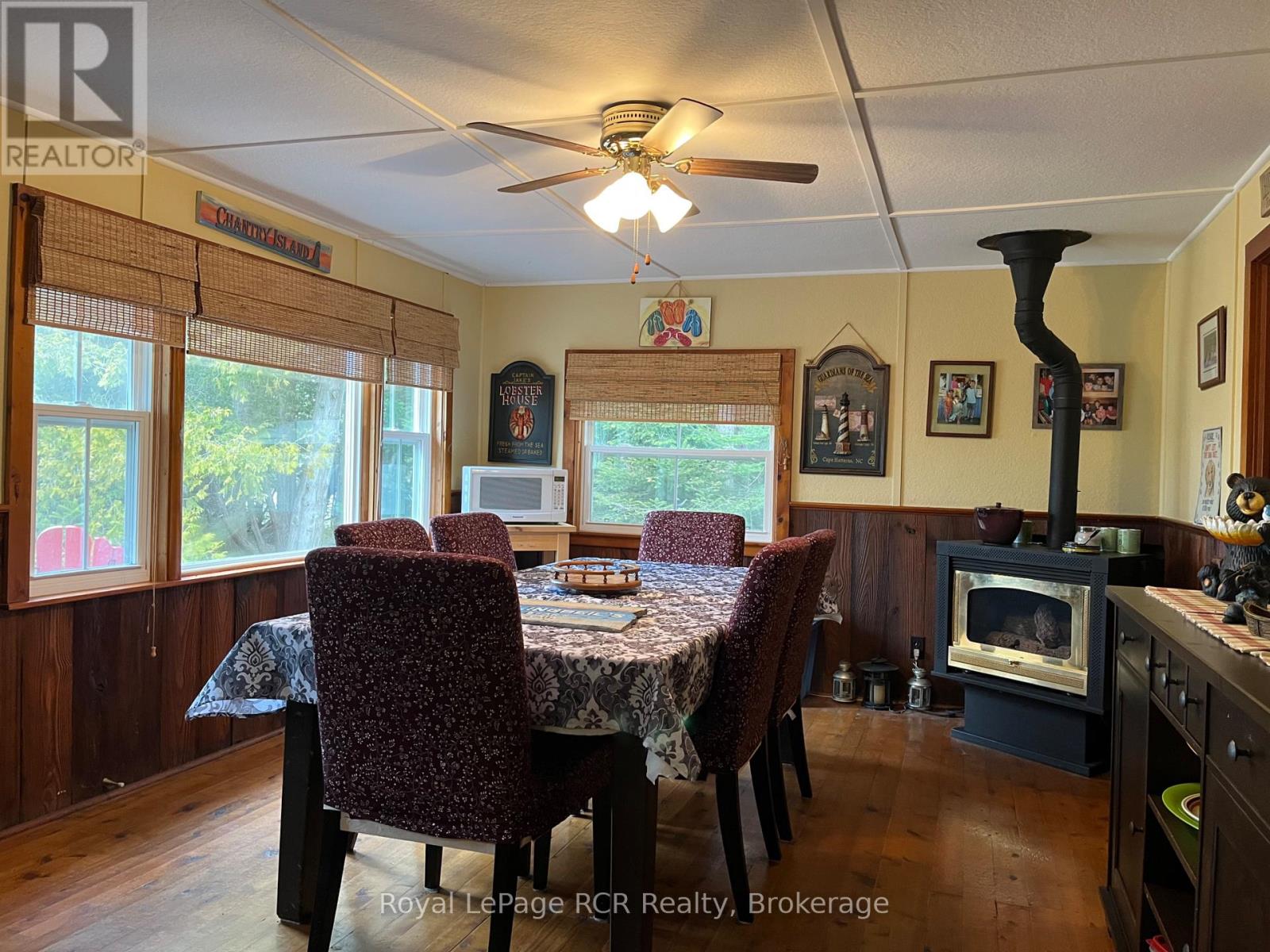 1371 2ND AVENUE - 13