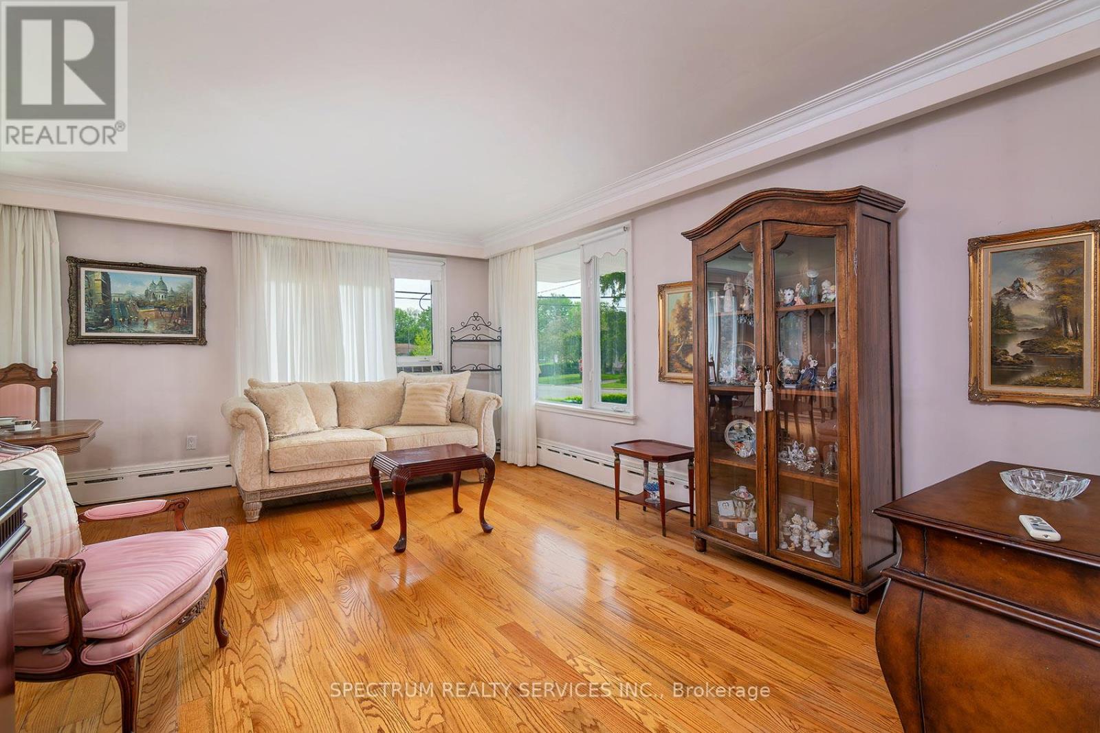 22 BARKSDALE AVENUE - 10