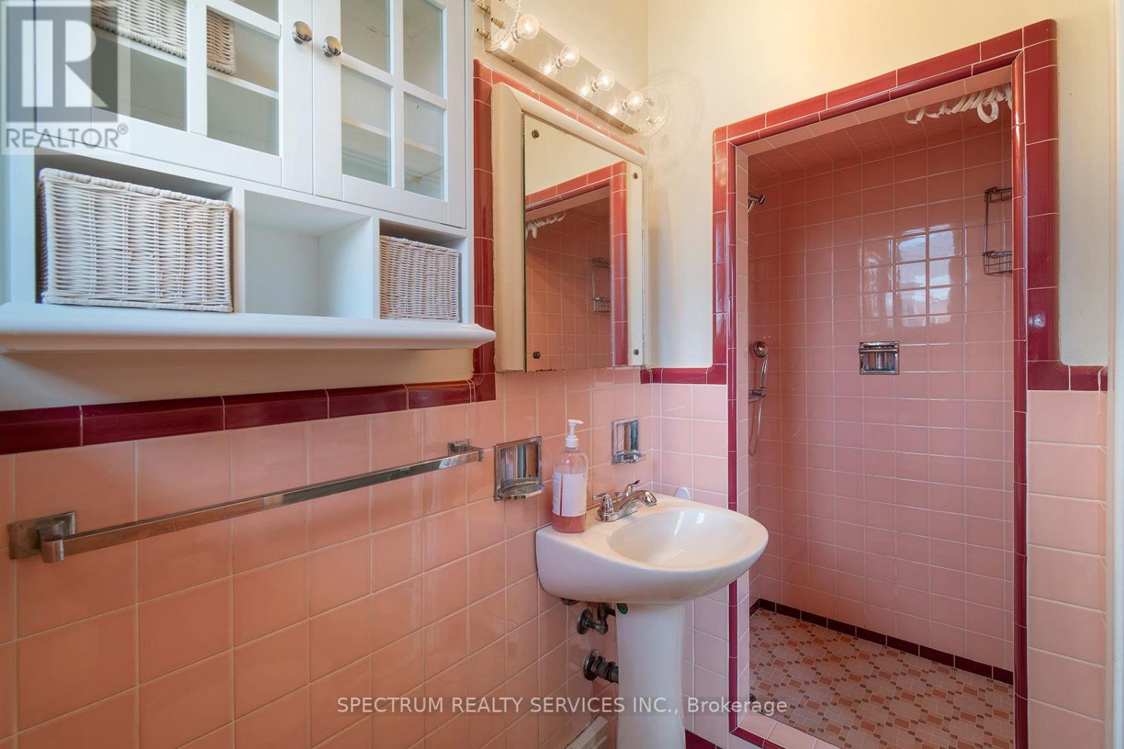 22 BARKSDALE AVENUE - 22