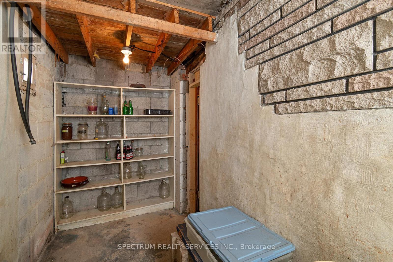22 BARKSDALE AVENUE - 39