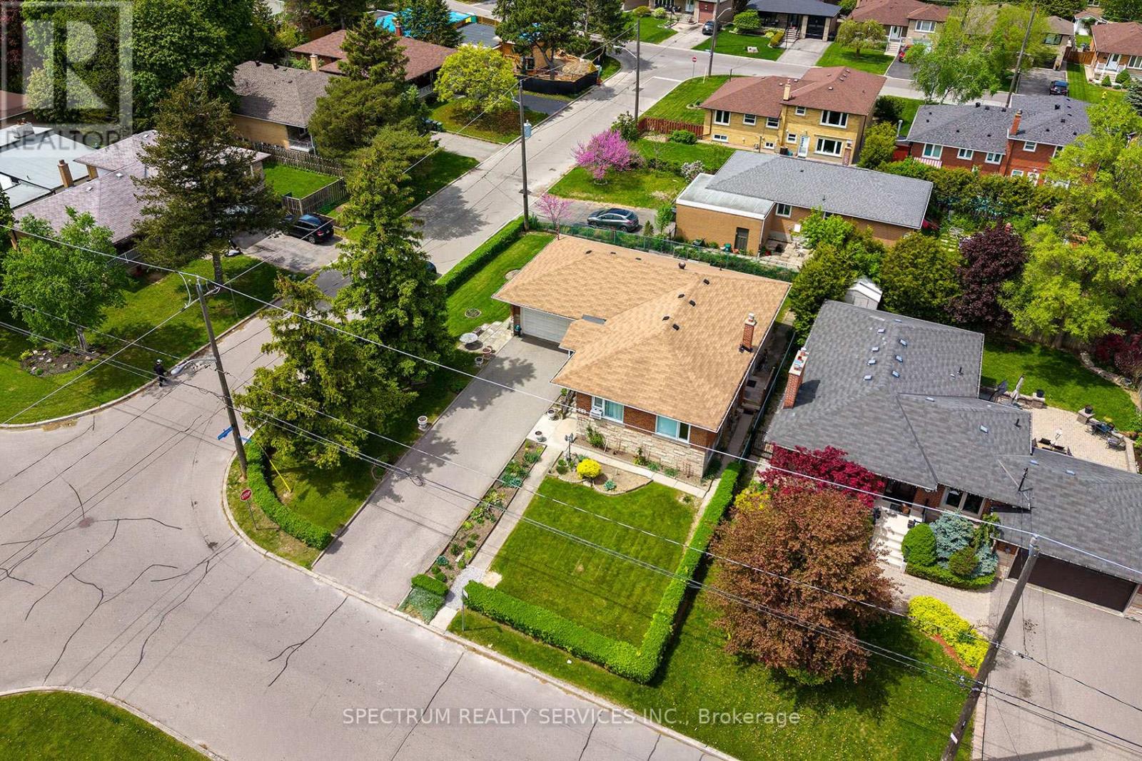22 BARKSDALE AVENUE - 6
