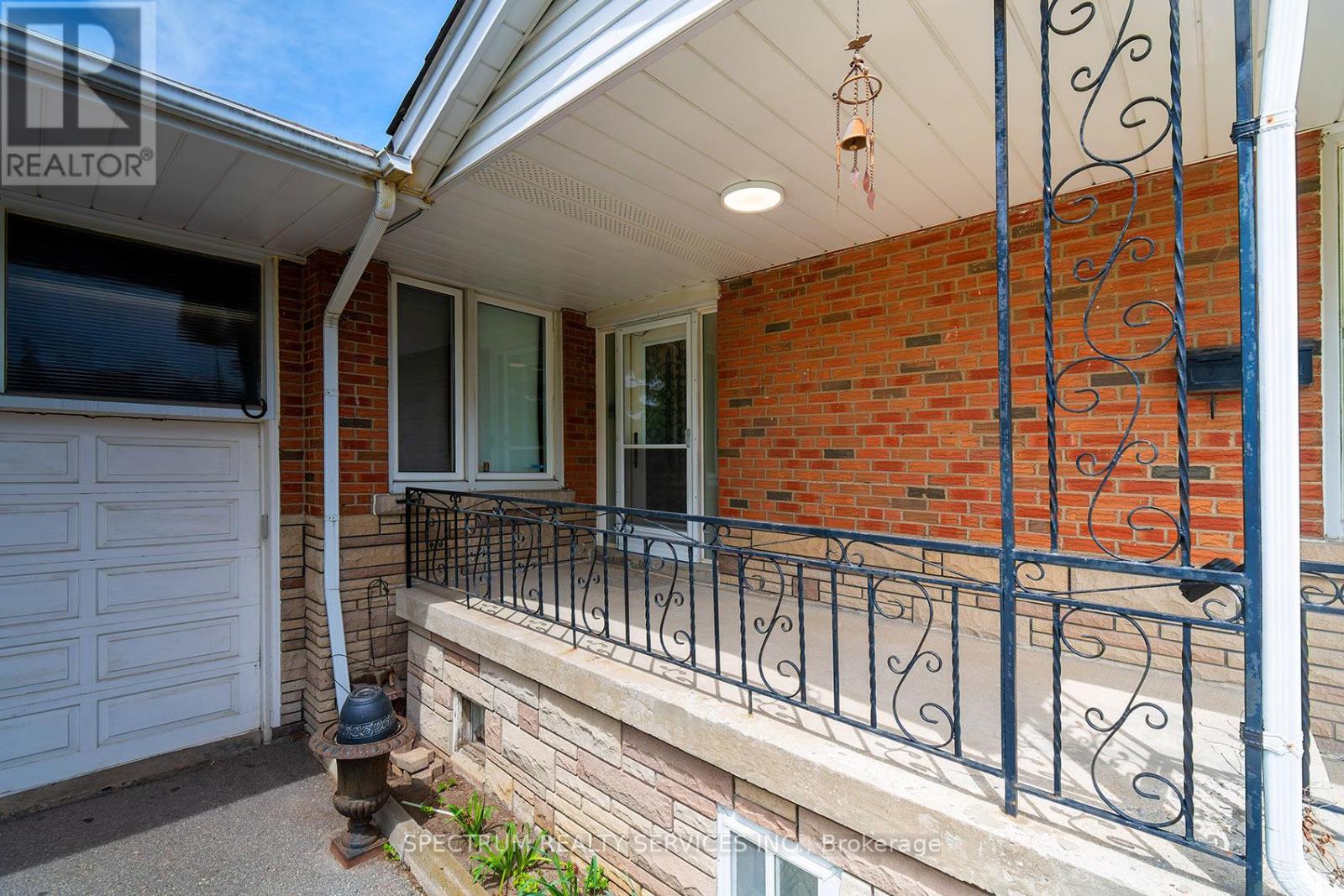 22 BARKSDALE AVENUE - 7