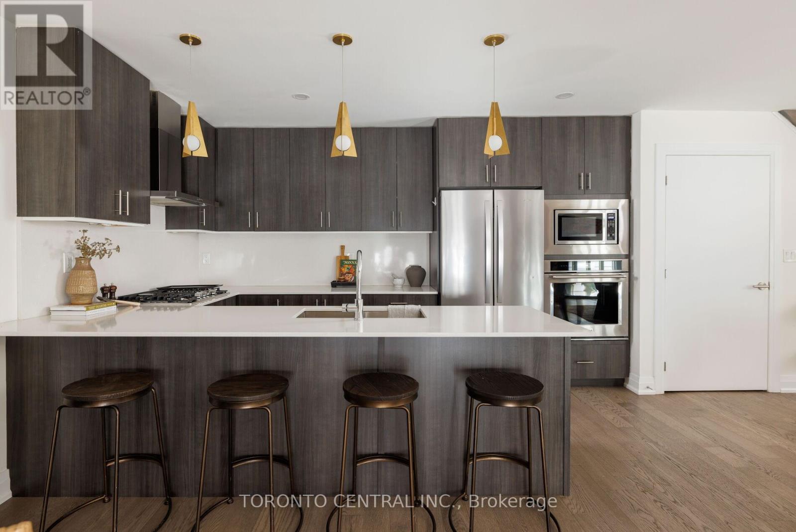#2 175 JONES AVENUE - 16