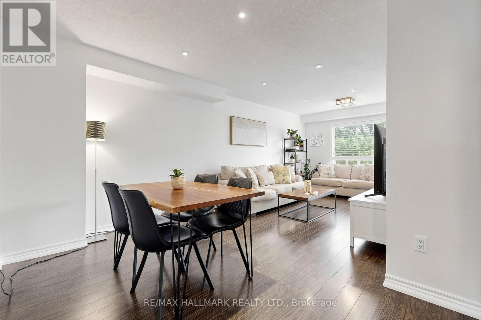 #189 10 BASSETT BOULEVARD - 6