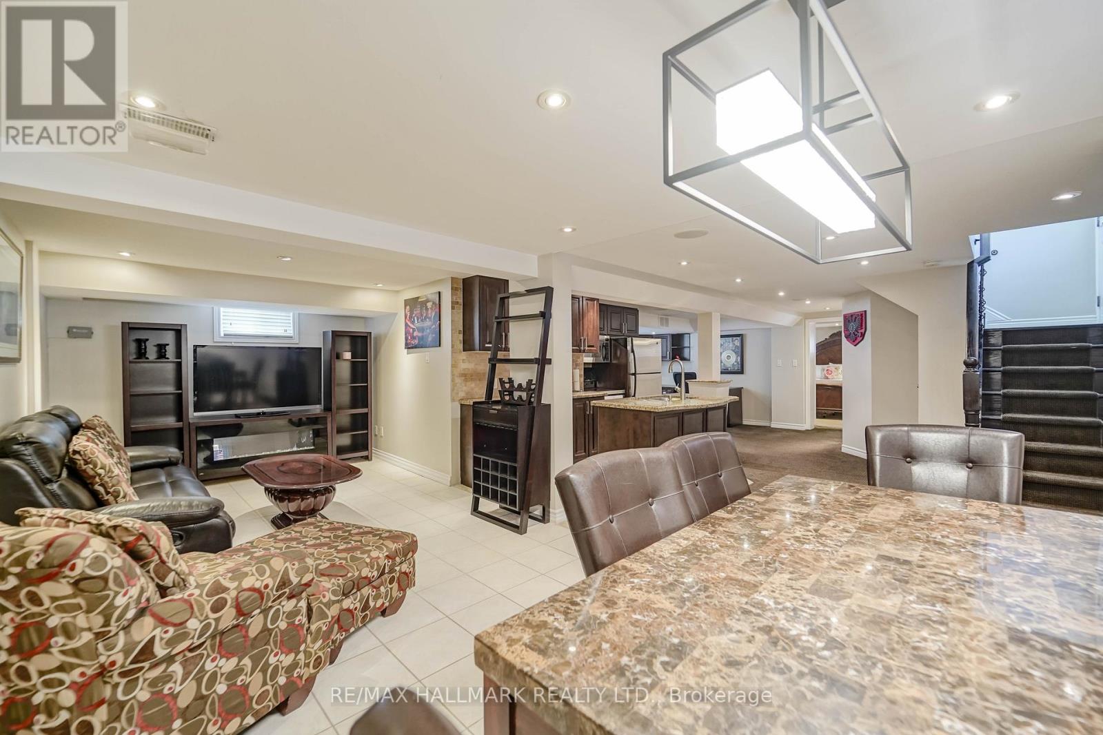 20 ELINOR AVENUE - 31