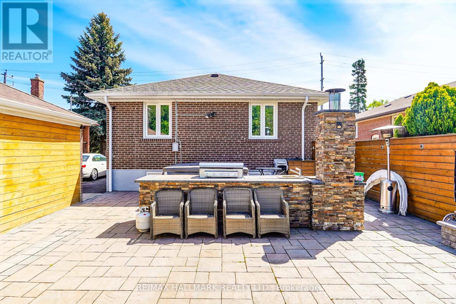 20 ELINOR AVENUE - 44