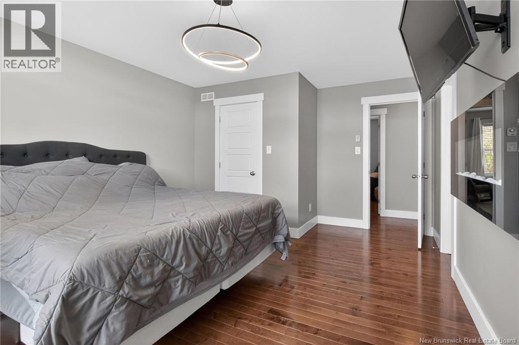 104 Chianti Street - 27