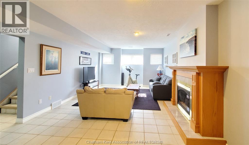 147 Garden Path - 20