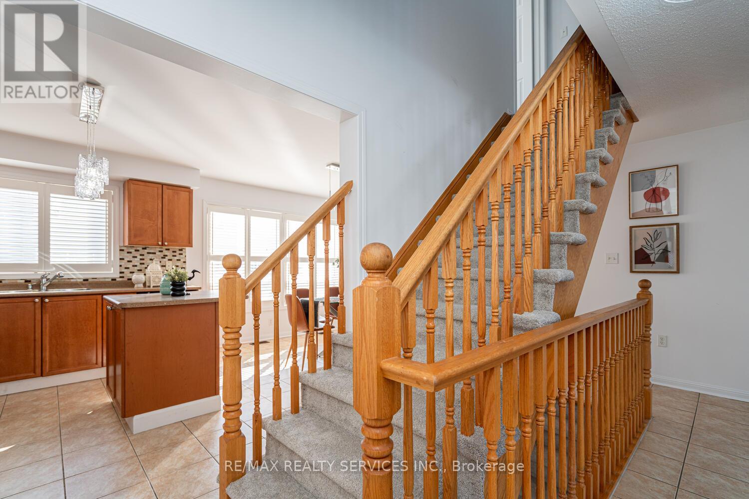67 DECKER HOLLOW CIRCLE - 27