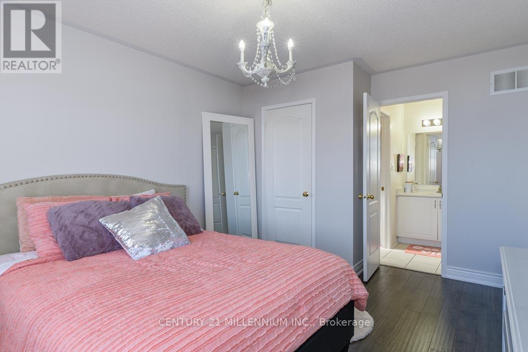 42 SWEET CLOVER CRESCENT - 25