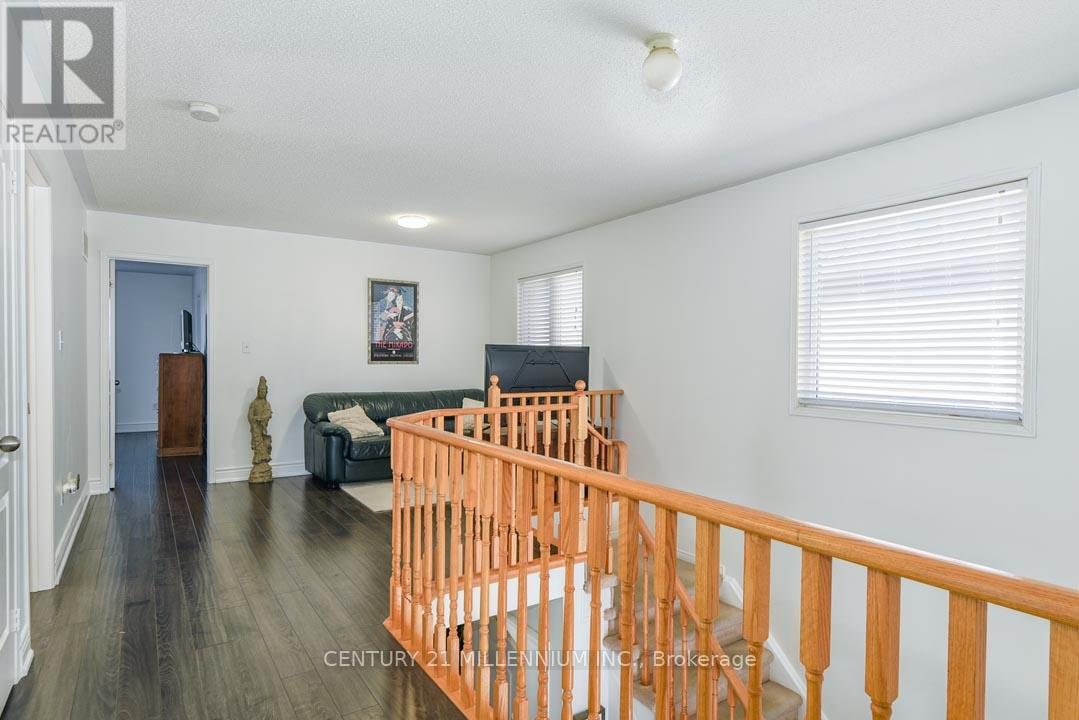 42 SWEET CLOVER CRESCENT - 27