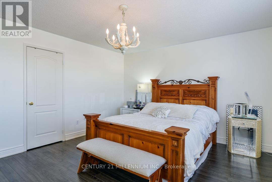 42 SWEET CLOVER CRESCENT - 31