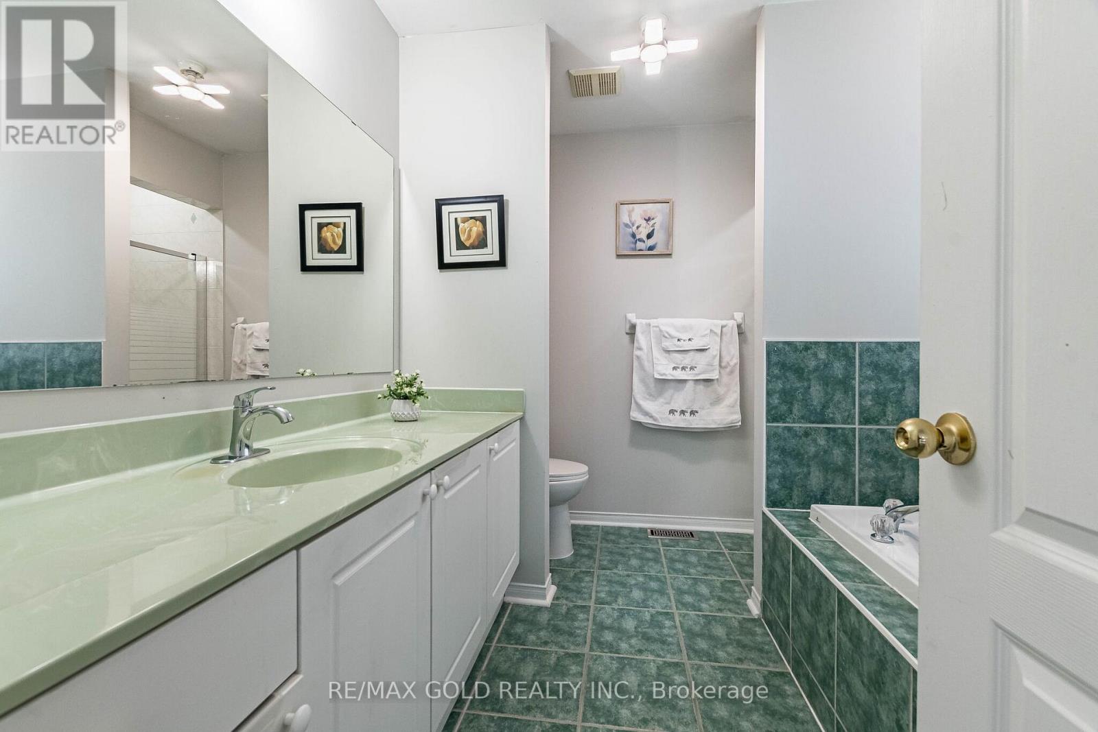 96 BRISDALE DRIVE - 28