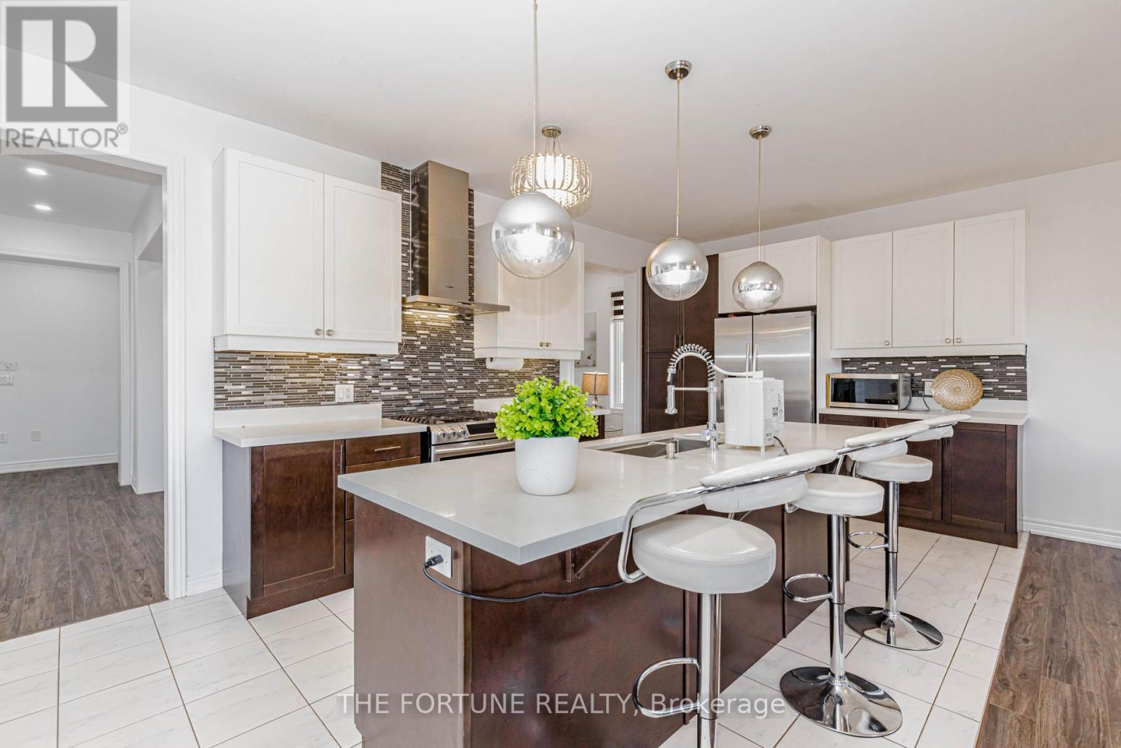 181 JOHNSON DRIVE - 22