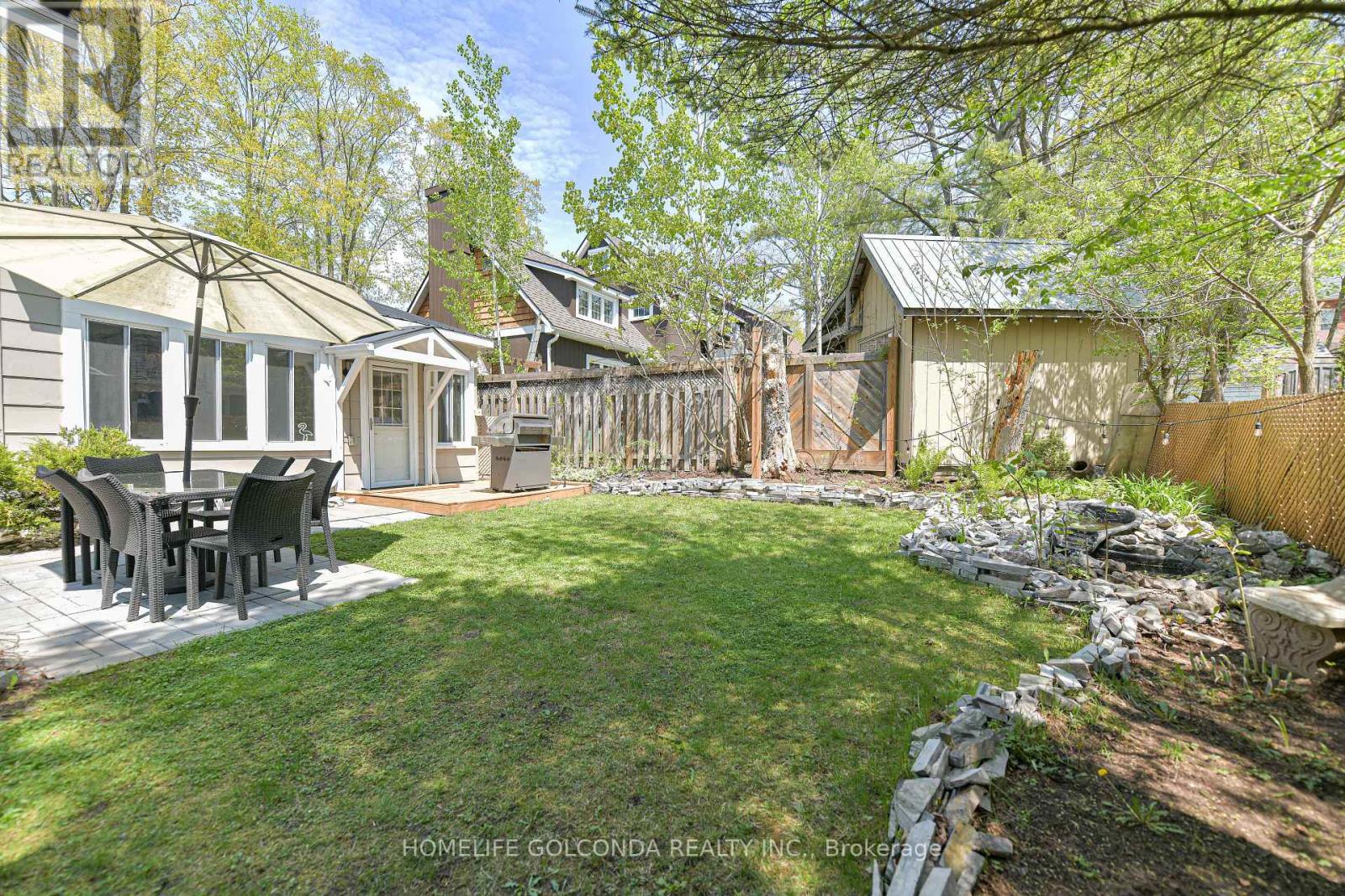 180 SARAH STREET N - 41