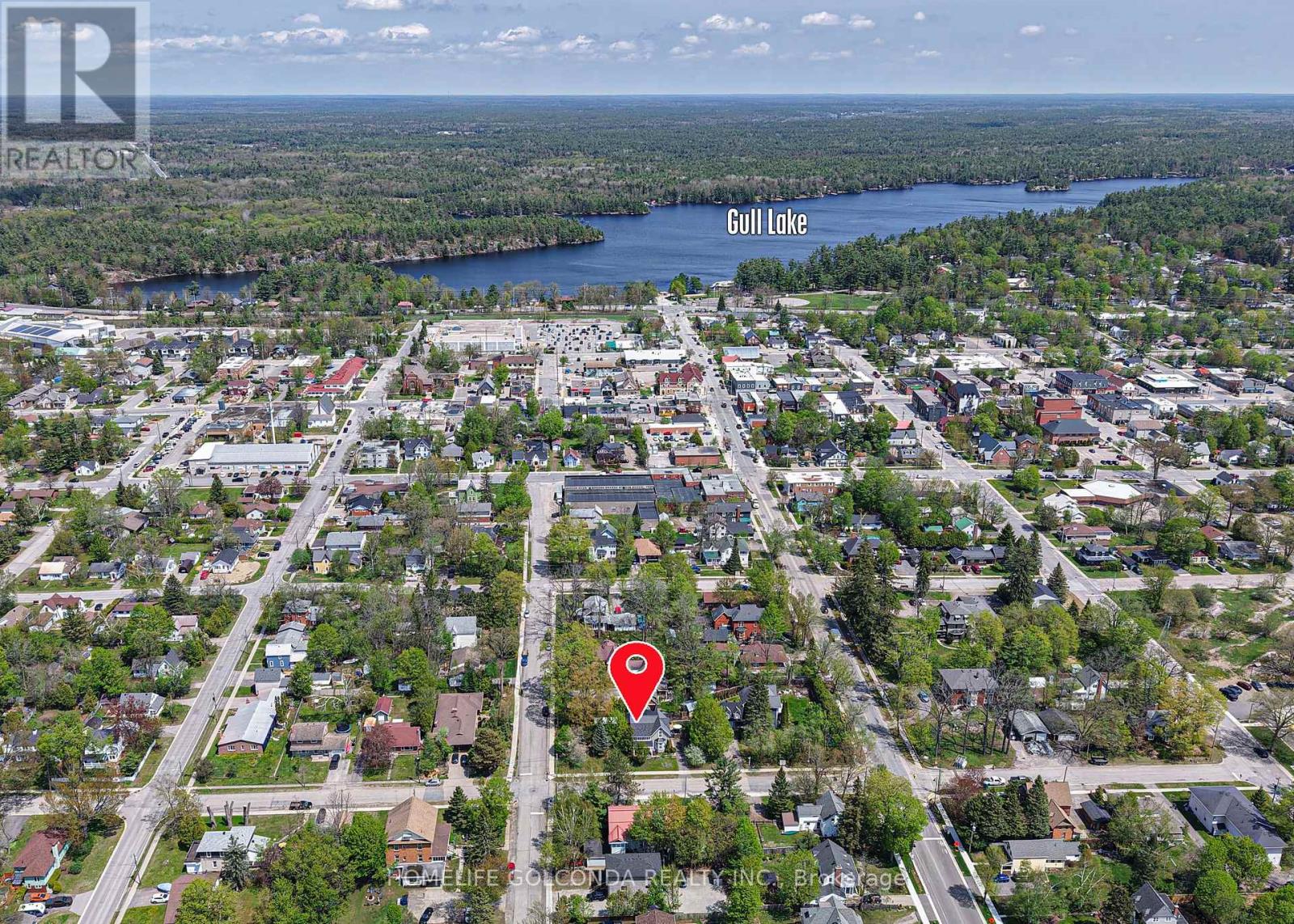 180 SARAH STREET N - 44
