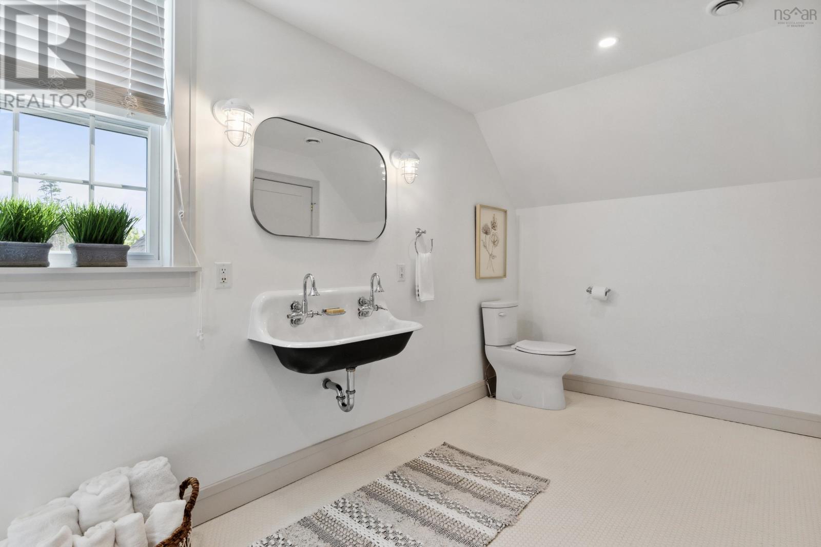Property 30 of 48 of 61 Brans Way