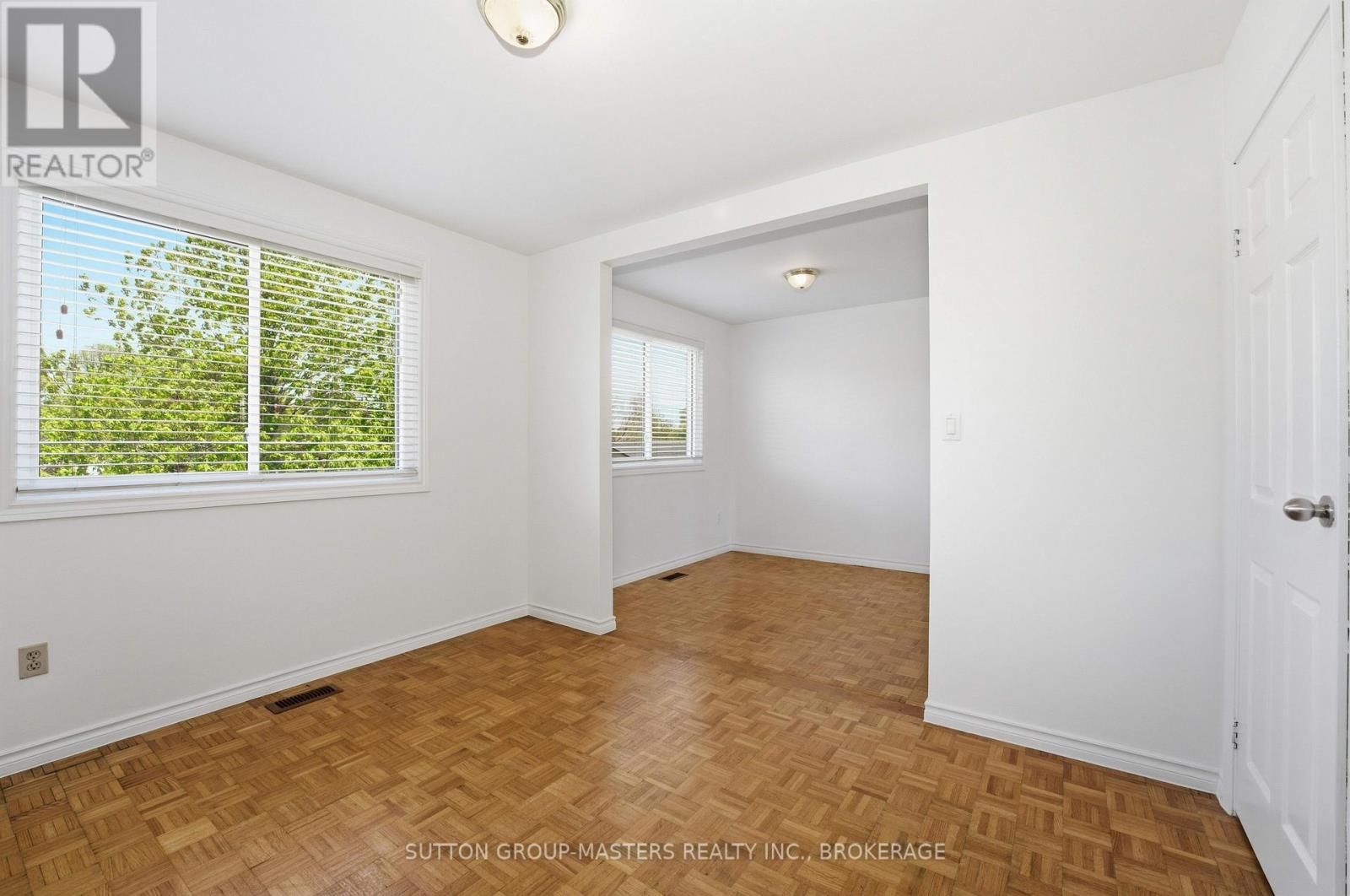 15 CAMDEN COURT - 21