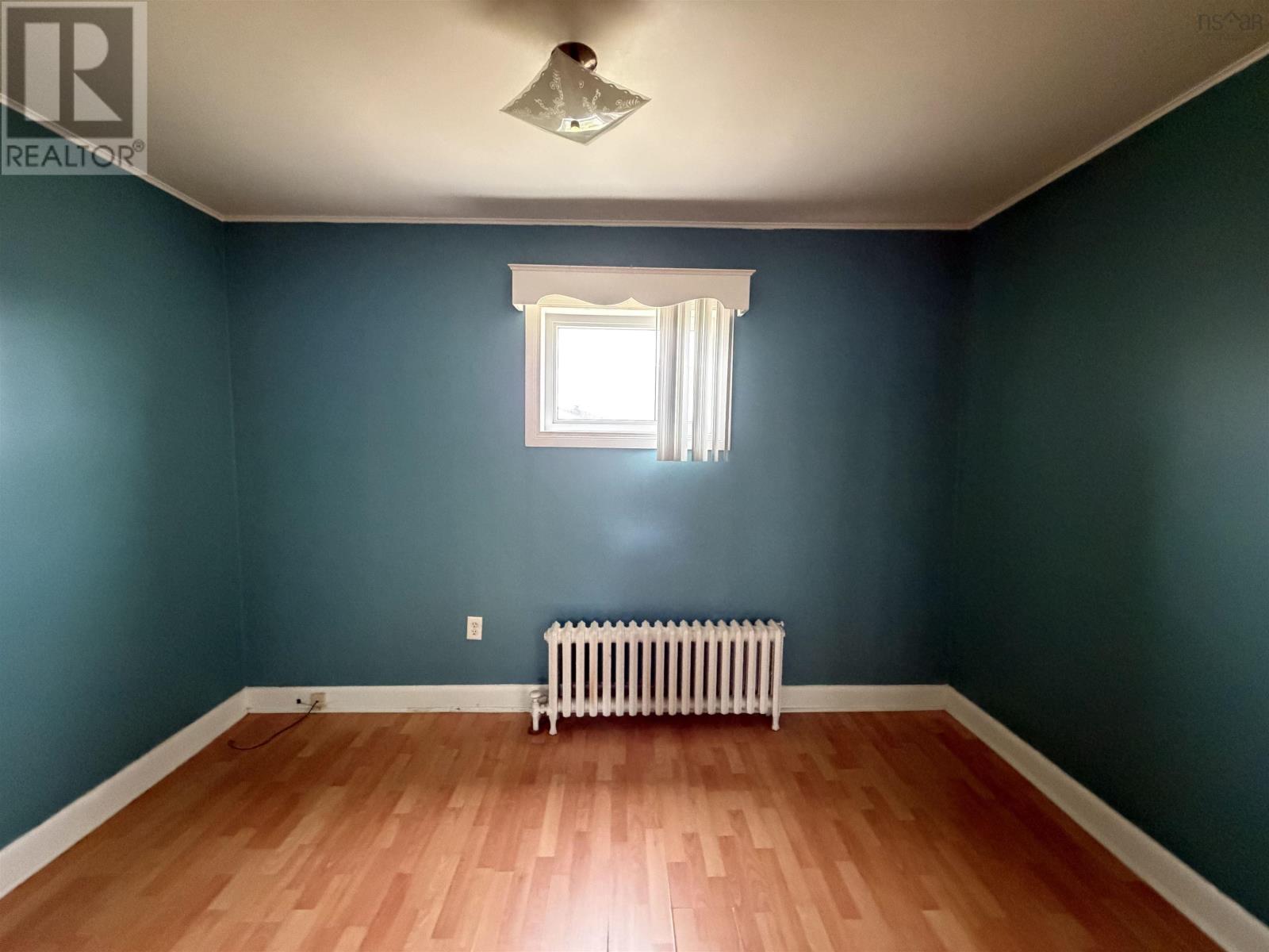 Property 17 of 33 of 415 Phalen Road