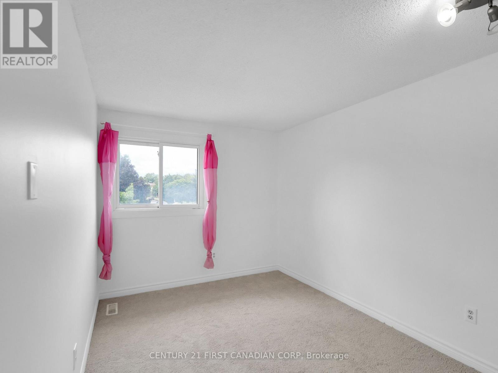 #2 1786 ATTAWANDARON ROAD - 17