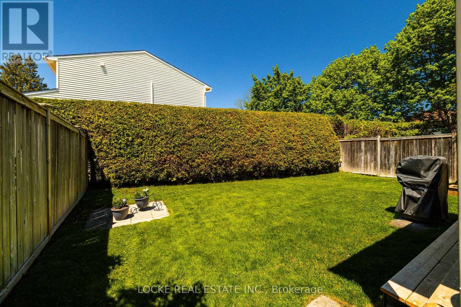 1488 GAULTOIS AVENUE - 37