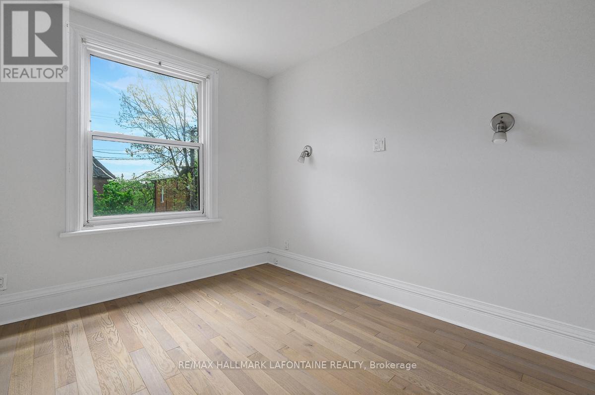 138 CONCORD STREET S - 18