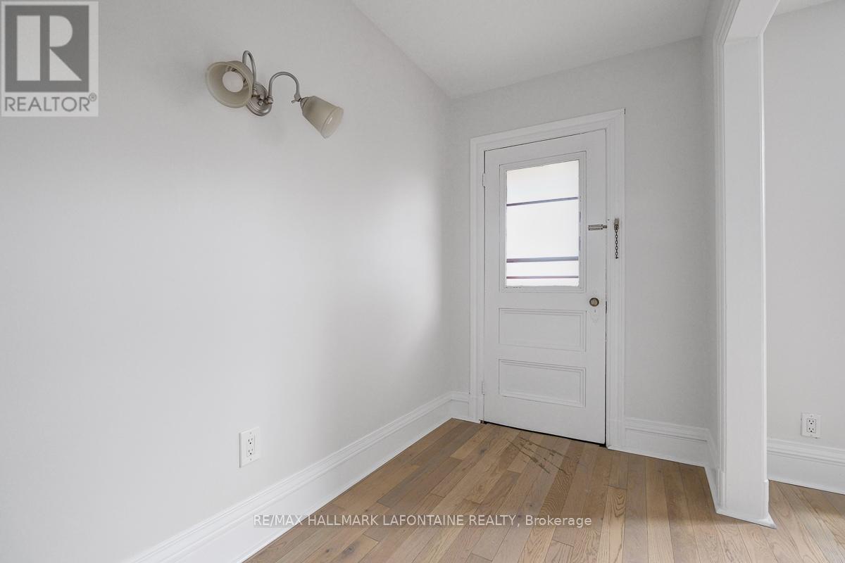 138 CONCORD STREET S - 19