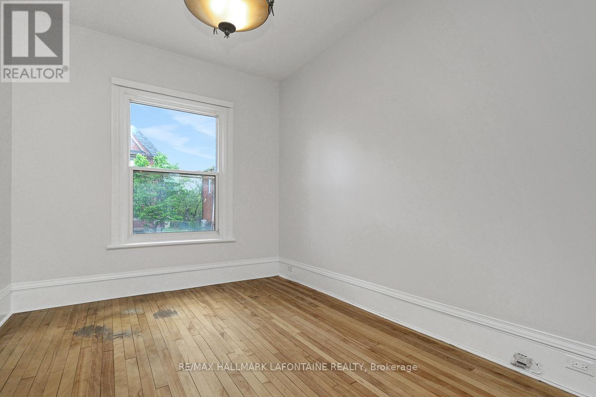 138 CONCORD STREET S - 5