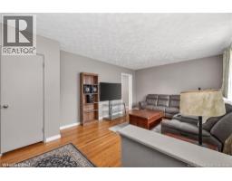 190 Maple Street, photo 2