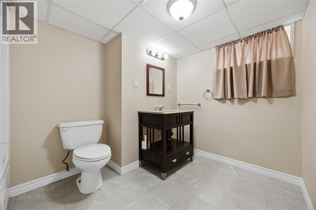 5 ABERDEEN AVENUE - 26