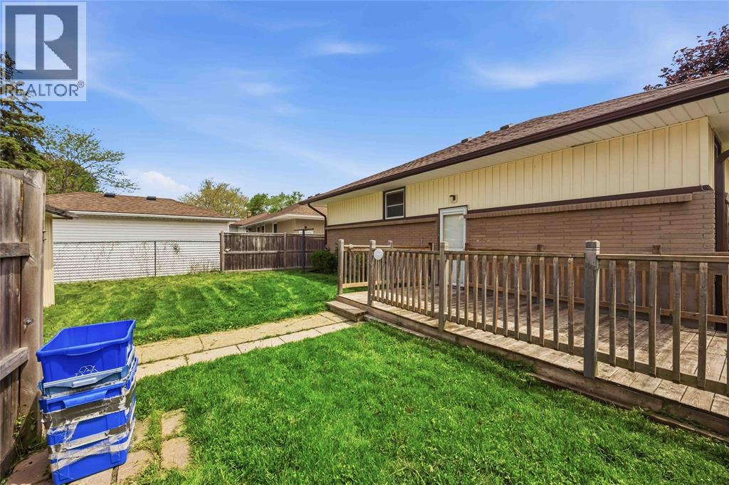 5 ABERDEEN AVENUE - 29