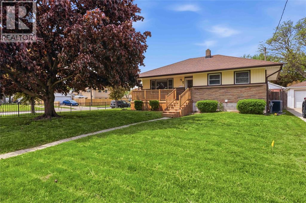 5 ABERDEEN AVENUE - 3