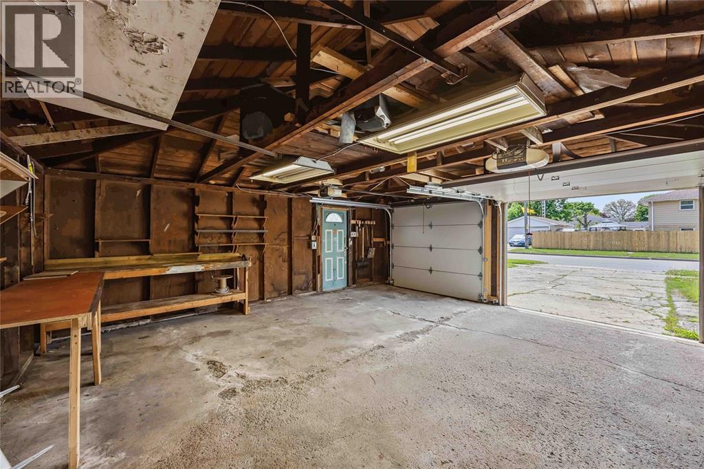 5 ABERDEEN AVENUE - 33