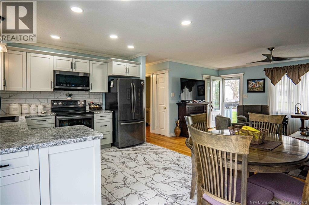 10 Daulphin Drive - 6