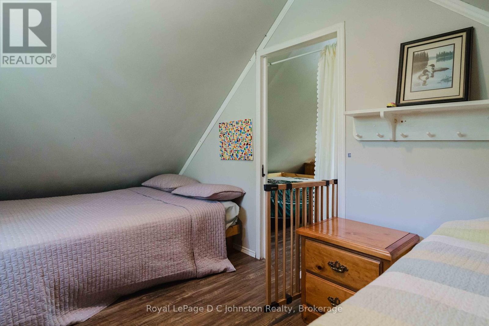102 THOMPSON AVENUE - 24