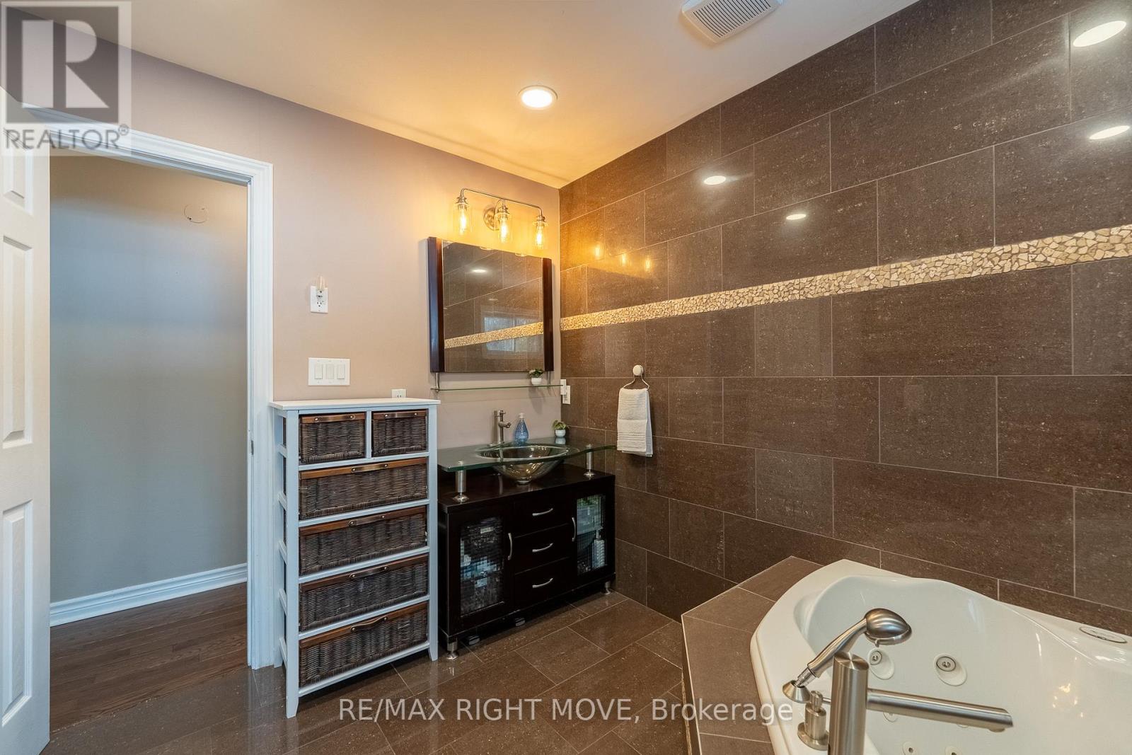 3304 GOLDSTEIN ROAD - 18