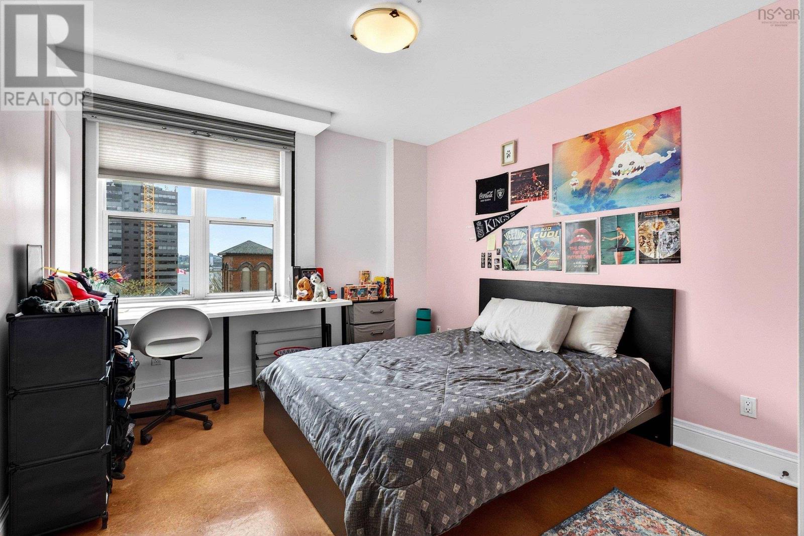 #503 70 Ochterloney Street - 24