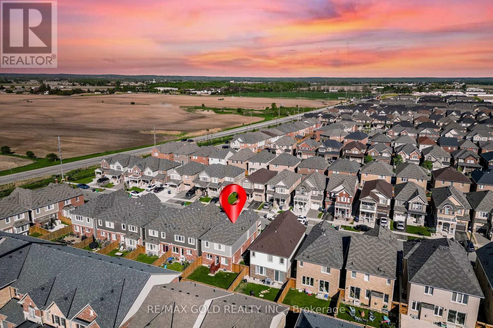 87 BENHURST CRESCENT - 34