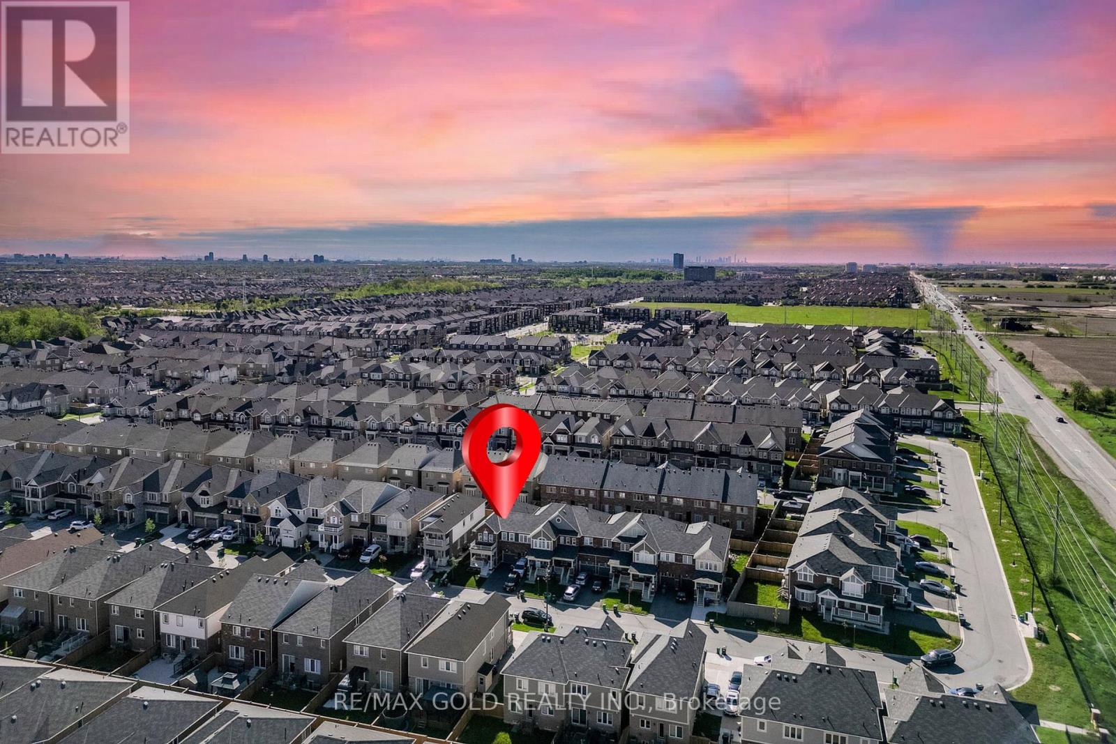 87 BENHURST CRESCENT - 36