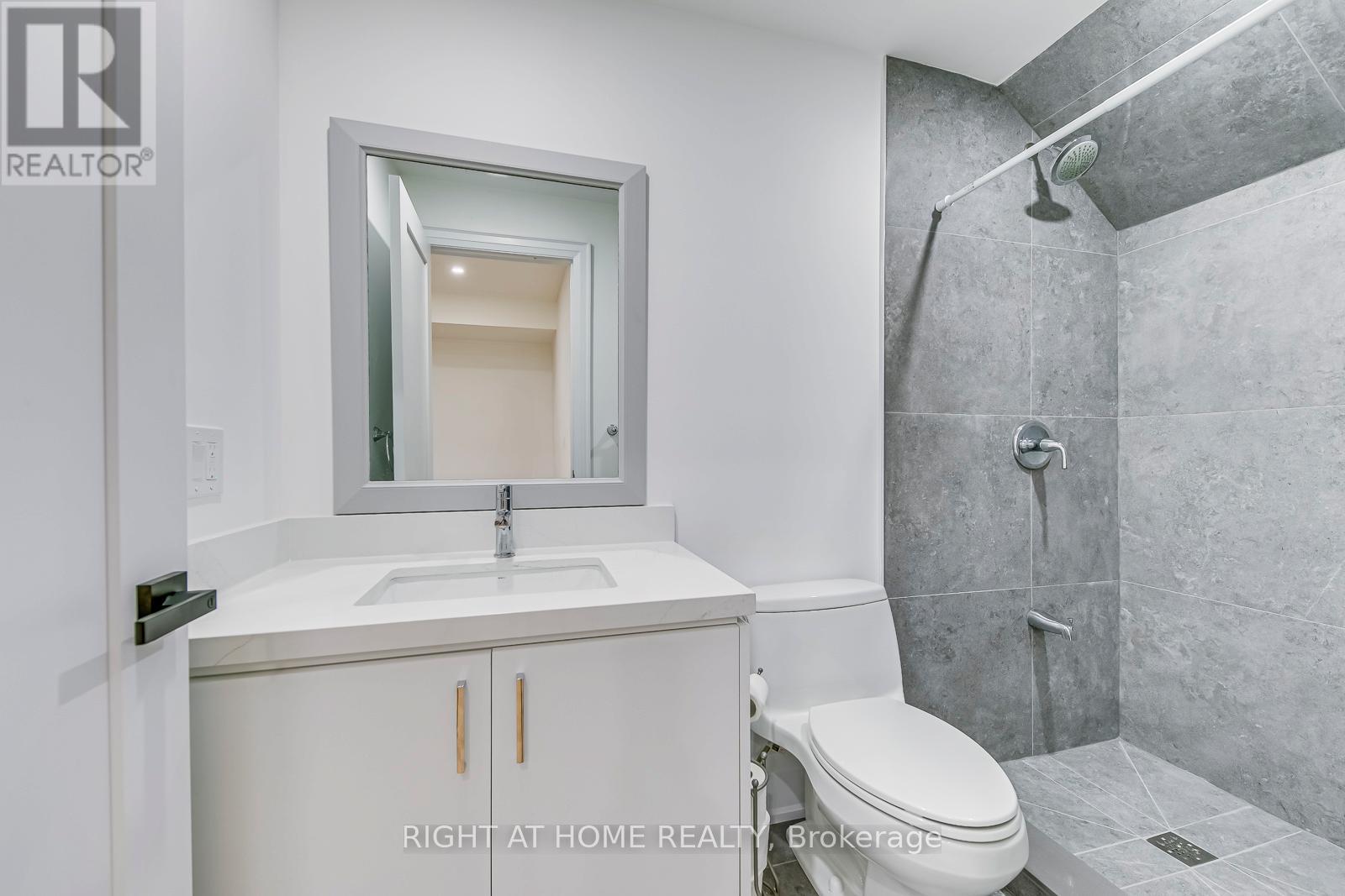 5 ENFIELD AVENUE - 29