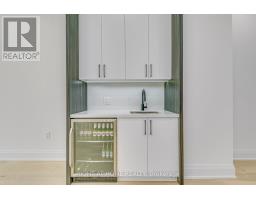 5 Enfield Avenue, Toronto, ON M8W1T6 Photo 10