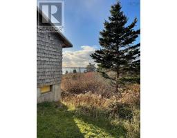 1139 Highway 3, Middle East Pubnico, NS B0W2A0 Photo 9