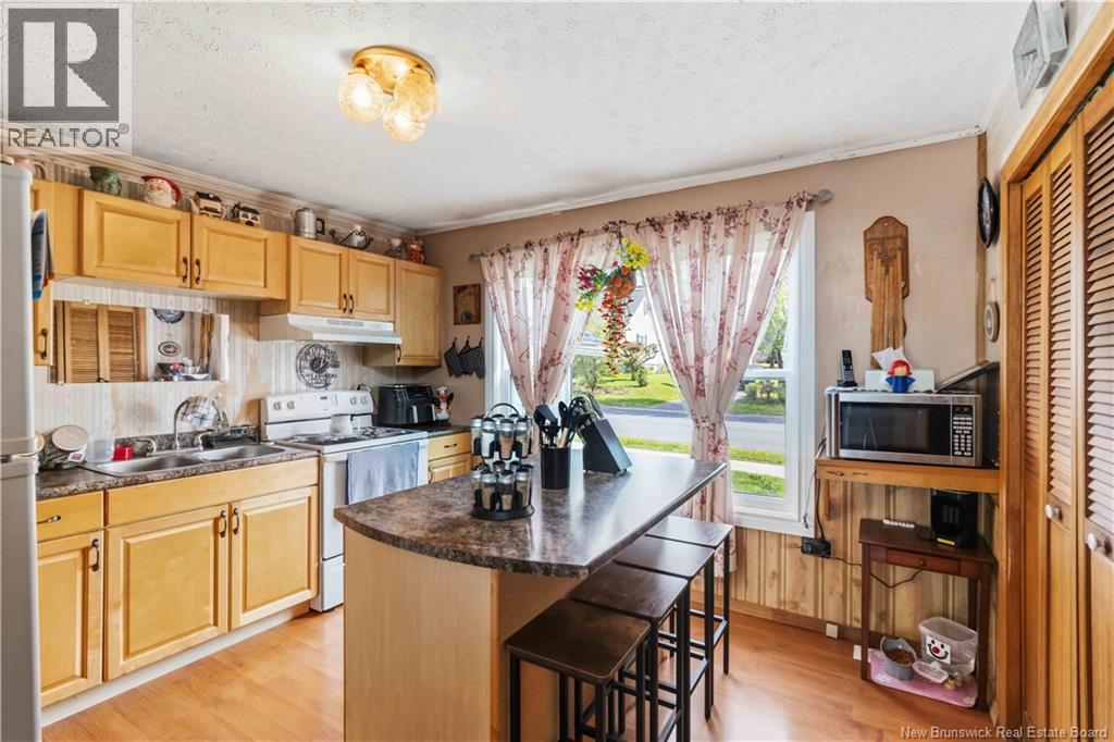 642 Maclaren Avenue - 11