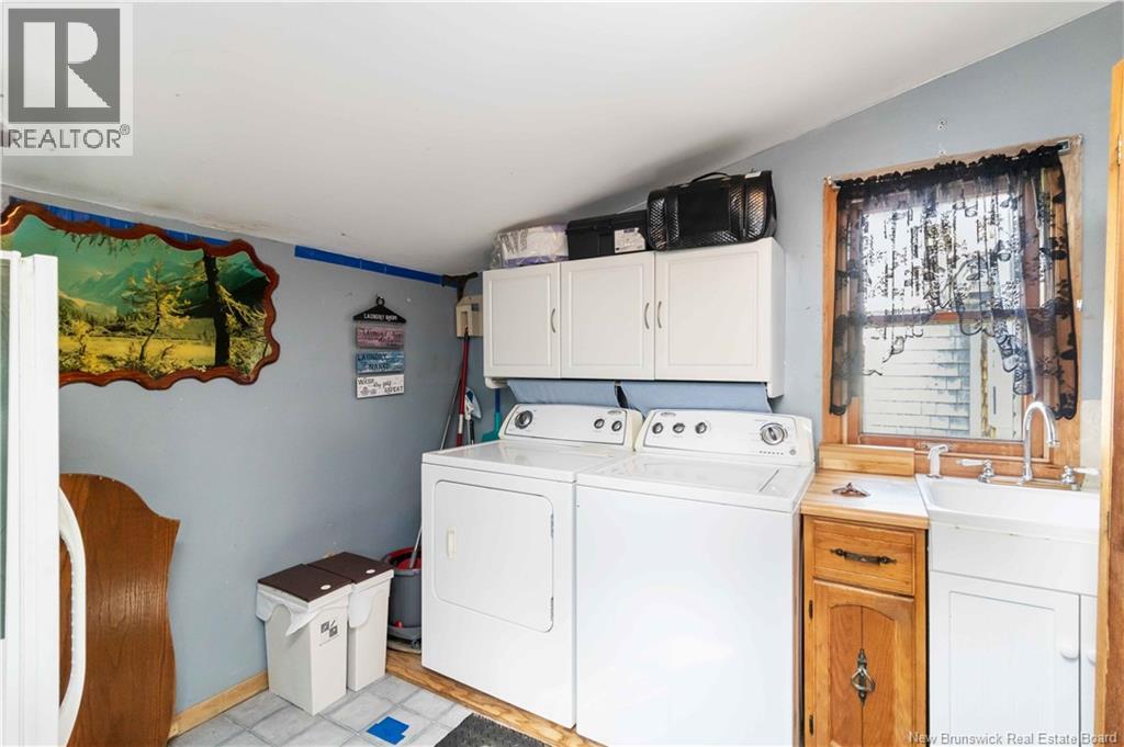 642 Maclaren Avenue - 17
