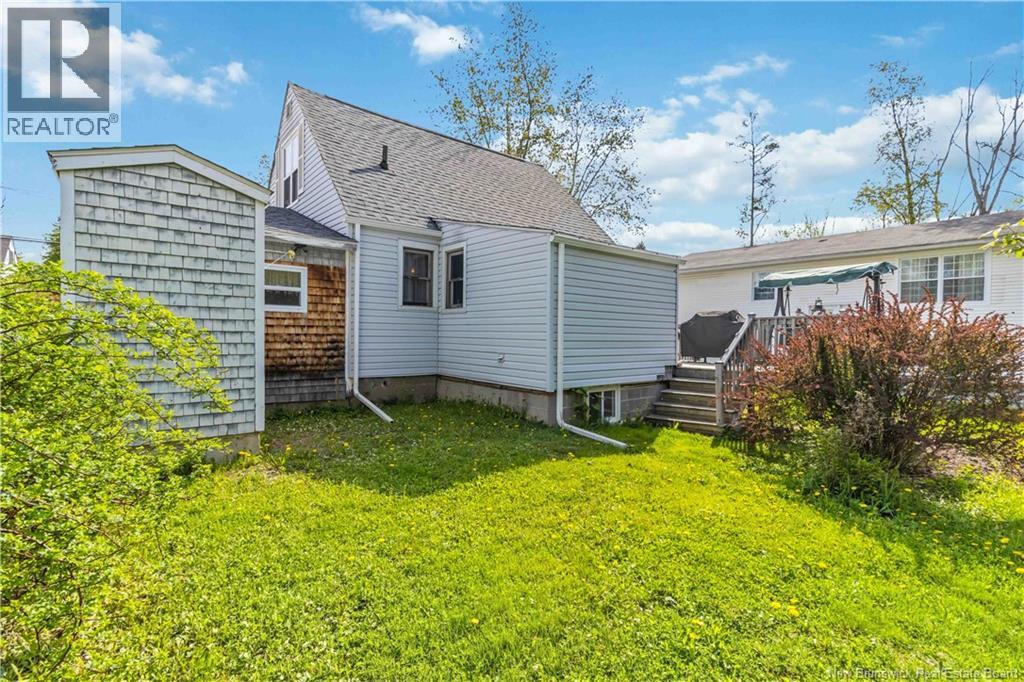 642 Maclaren Avenue - 39