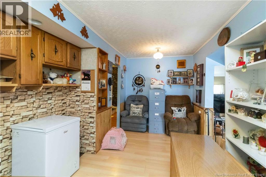 642 Maclaren Avenue - 4