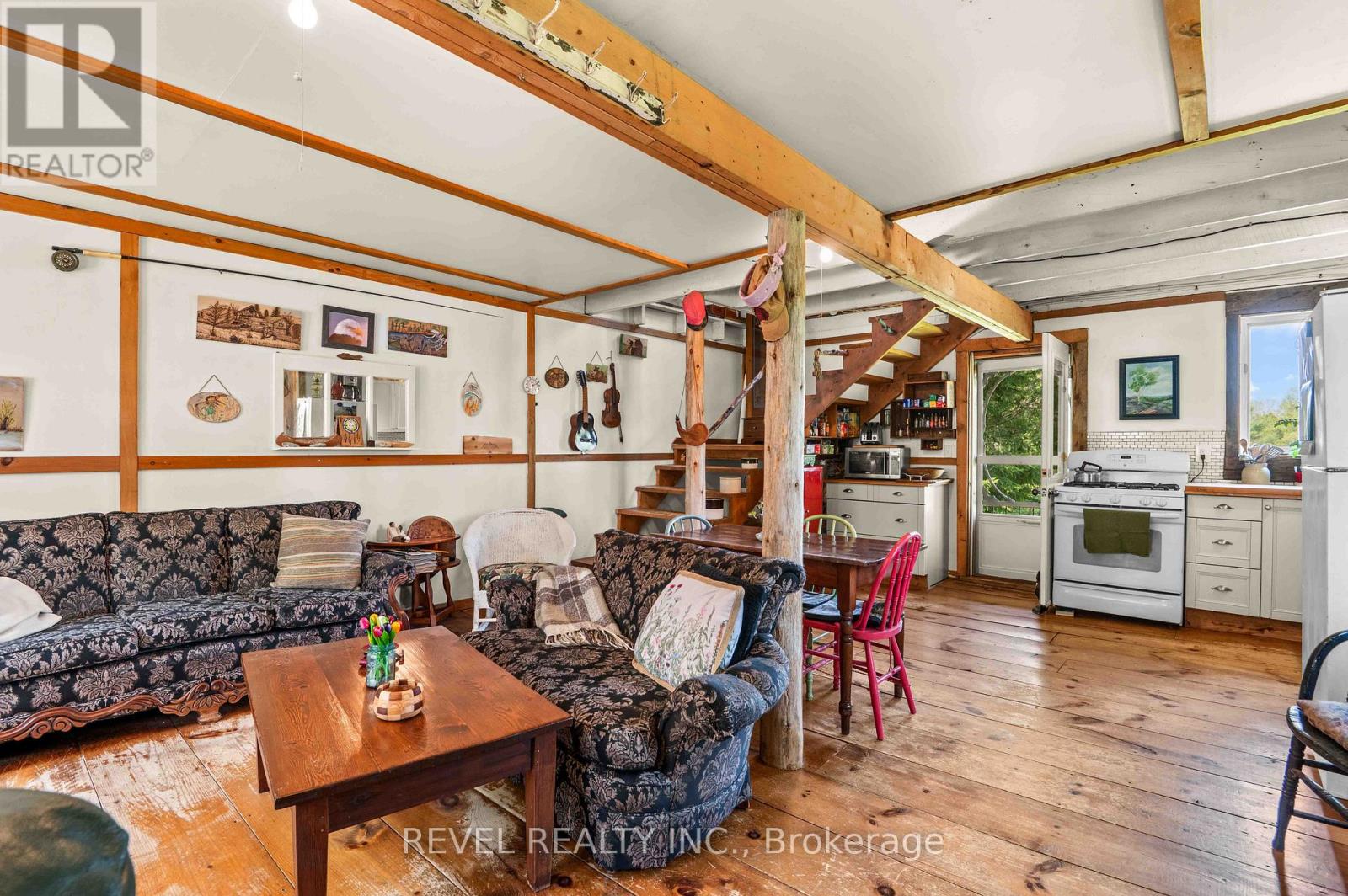 494456 TRAVERSTON ROAD - 35