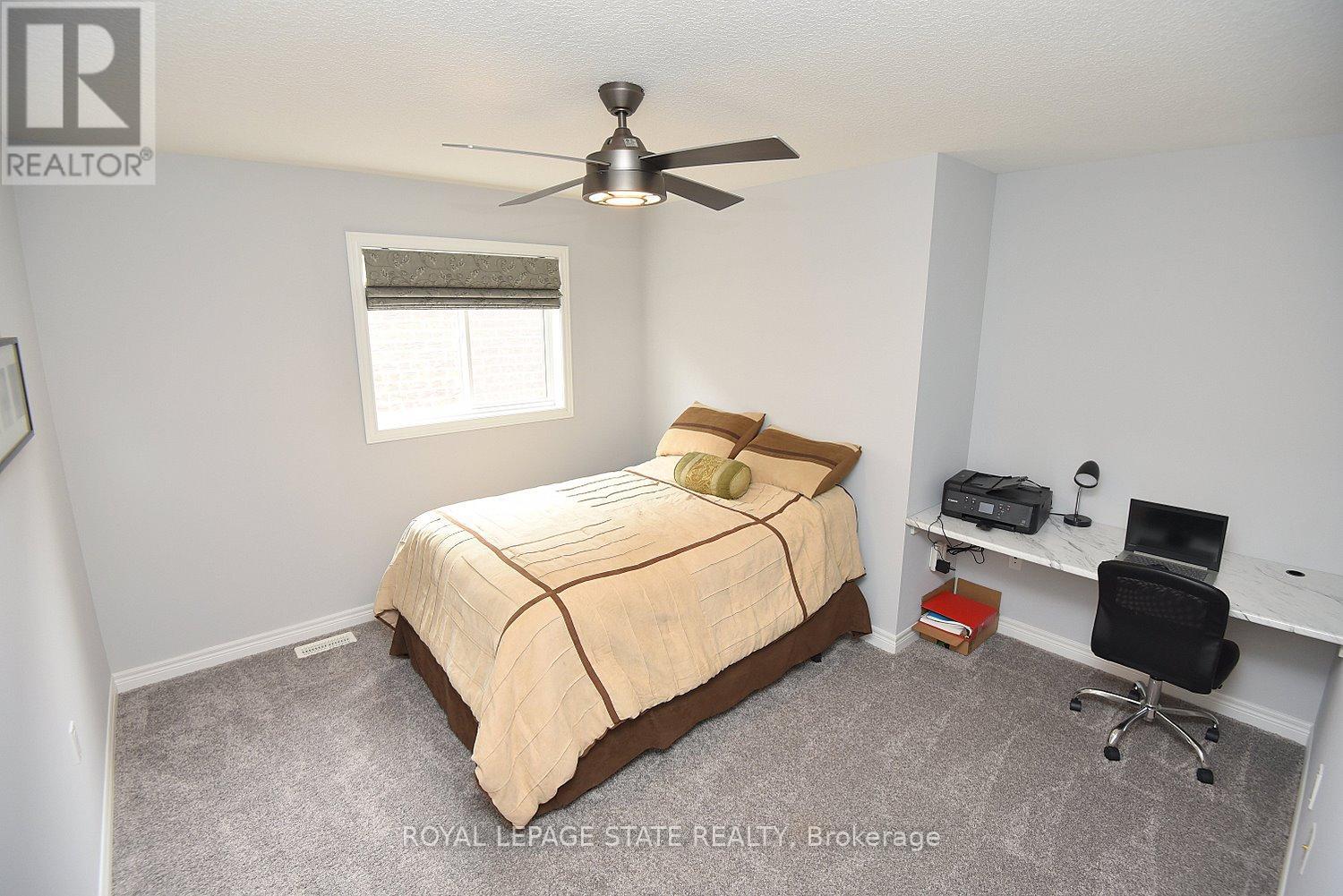 111 FESTIVAL WAY - 27